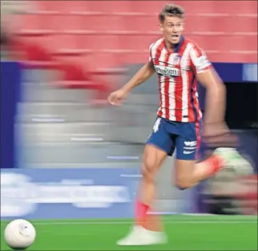  ??  ?? Marcos Llorente, en una acción de ataque con el Atlético.