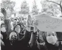  ?? ?? Iraníes iniciaron protestas. •