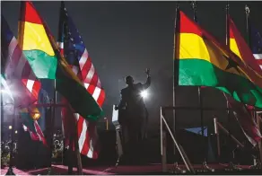  ??  ?? Waving farewell after a speech in Ghana, 11 July 2009