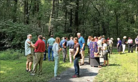  ?? REBECCA BLANCHARD — DIGITAL FIRST MEDIA ?? A crowd gathers for the Big Woods Trail Opening and Exhibit Signage Celebratio­n on Friday, July 29.