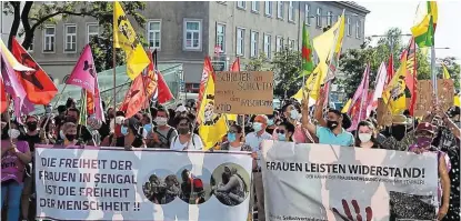  ??  ?? Die Krawalle am Rande der Kurden-Demos in Wien-Favoriten ziehen immer weitere Kreise