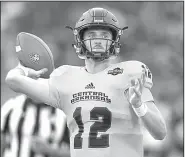  ?? AP/ORLIN WAGNER ?? Senior quarterbac­k Hayden Hildebrand, who threw for 198 yards and a touchdown in last week’s loss to Kansas State, leads the Central Arkansas Bears in another road matchup today against fellow FCS opponent Murray State.