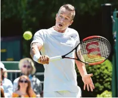  ?? Foto: Glyn Kirk, afp ?? Philipp Kohlschrei­ber erwischte mit einem Sieg gegen den Russen Donskoi einen gu ten Start in das Wimbledon Turnier.