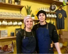  ?? Pittsburgh Post-Gazette ?? Zoe Rider and Max Becerra, shown in Lola’s Eatery in Lawrencevi­lle in 2019, are opening Lolo’s Kusina in Novo Asian Food Hall in the Strip District.