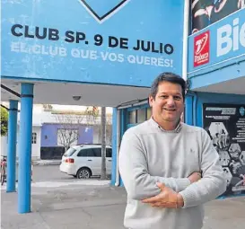  ?? (LA VOZ) ?? Volver a empezar. El presidente “patriota” Patricio Biletta asegura que vender la plaza fue un golpe duro para el básquetbol del club.