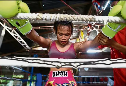  ??  ?? Fighting fit: Rose training at a gym in Buriram province, Thailand. — Reuters