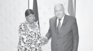  ??  ?? Foregin Minsiter Sameh Shoukry with his Kenyan counterpar­t Monica Goma