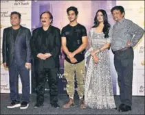  ?? PRODIP GUHA ?? Goutam Ghose (extreme right) with (from left) AR Rahman, Majid Majidi, Ishaan Khattar and Malavika Mohanan at the trailer launch of Beyond The Clouds in Mumbai