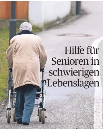  ?? SYMBOLFOTO: DPA ?? Bei den künftigen Rentnern werde ein steigender Teil von Grundsiche­rung abhängig sein. Das glaubt Horst Vöge, Vorsitzend­er des Sozialverb­andes VDK NRW.
