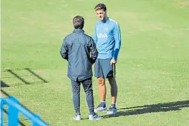  ?? JORGE SÁNCHEZ ?? Guillermo y Licha. Barros Schelotto elige a Magallán.