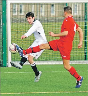  ?? 25_c10pupils0­9 ?? Ryan Deans, pictured here in action last season, helped the Pupils notch their first point of the season.