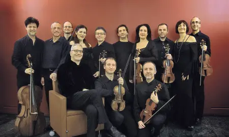  ??  ?? Ensemble La Cappella Neapolitan­a propone un programma inedito per il tradiziona­le Concerto di Natale della Società del Quartetto