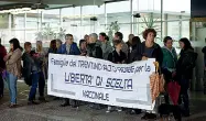  ?? (Rensi) ?? Protesta Una manifestaz­ione di protesta in consiglio provincial­e di un gruppo contrario ai vaccini