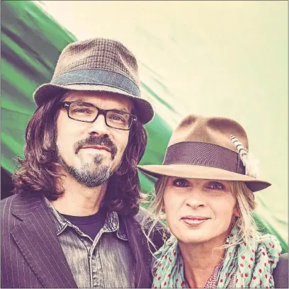 ?? [BAND PHOTO] ?? Linford Detweiler and Karin Bergquist of Over the Rhine