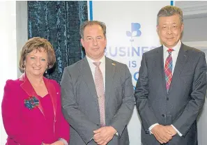  ?? Picture: Peter Devlin ?? Liz with Scottish Chambers of Commerce President Tim Allan and China’s Ambassador to the UK, Liu Xiaoming.