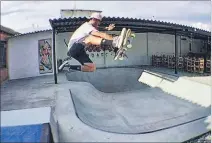  ?? CORTESÍA ?? Resultado. Santos construyó una pista de skate en el patio de su casa.