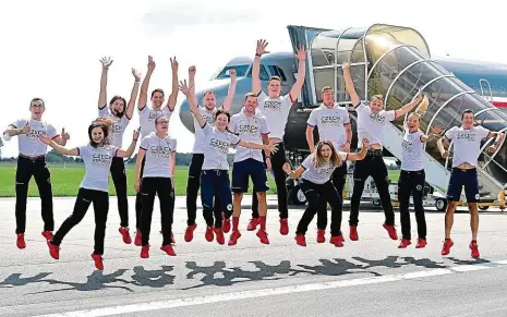  ?? Foto: Profimedia.cz ?? Do neznáma... Olympijská výprava odlétala do Tokia po částech, pravidla na místě se postupně vytvářejí a přizpůsobu­jí okolnostem.