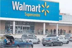  ?? CLIFFORD SKARSTEDT PETERBOROU­GH EXAMINER FILE PHOTO ?? Walmart Canada plans to accelerate digitizati­on to make its stores smarter, which will include expanding electronic shelf labels and shelf scanners to monitor product volumes.