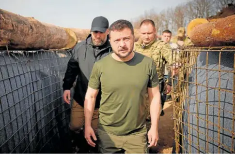  ?? // AFP ?? Volodímir Zelenski, presidente de Ucrania, en el frente de guerra