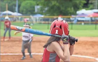  ?? / Kevin Myrick ?? Travel teams took part in a tournament in Rockmart over the weekend, allowing youth to swing away throughout an entire Saturday as they do during a period from mid-March to Thanksgivi­ng over the past several years.