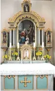  ??  ?? Die kleine Kapelle ist dem Heiligen Franz Xaver gewidmet.