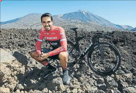  ?? INSTAGRAM ?? 1. Alberto Contador Sus últimos días de preparació­n los ha realizado en el Teide acompañado de sus fieles