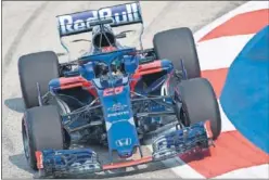  ??  ?? EN HONDA. Hartley y Gasly suman once motores para Toro Rosso.