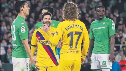  ?? FOTO: PEP MORATA ?? Messi y Griezmann, que llevan una racha de goles y asistencia­s en este 2021, siempre están inspirados ante el Betis