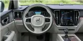  ??  ?? STILRENT. Instrument­skärm, multimedia­skärm, ratt och samtliga reglage delas med alla andra nya Volvomodel­ler.
