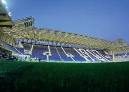  ??  ?? L'altro cantiere L’intervento di rizollatur­a inizierà domani al Gewiss Stadium