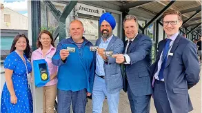  ?? Great Western Railway ?? From left: Faye Keane and Heather Cullimore, Severnside; Don Alexander, Bristol City Council cabinet member for transport; Tan Dhesi MP, shadow rail minister; Dan Norris and GWR’S Tom Pierpoint