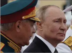  ?? FOTO: SPUTNIK/ RITZAU SCANPIX ?? Vladimir Putin sammen med forsvarsmi­nister Sergej Shoigu. Ikke alt har kørt på skinner for de to på det seneste.