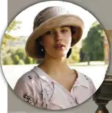  ??  ?? Sybil Branson era la hermana menor de Mary y Edith en la serie Downton Abbey,que muri— después de dar a luz.