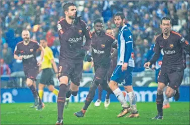  ??  ?? LA DISCORDIA. Piqué mandó callar a Cornellà en la celebració­n de su gol en el derbi.