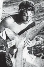  ??  ?? Predicting disaster: Thor Heyerdahl catching a shark on the Kon-Tiki