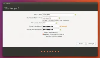  ??  ?? Ubuntu will lead you towards choosing a strong password to protect your user account.