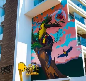  ?? ?? El proyecto Artify Jacó ha pintado de colores los rincones y calles de Garabito. Se compone de 20 imperdible­s murales. CATuCoso