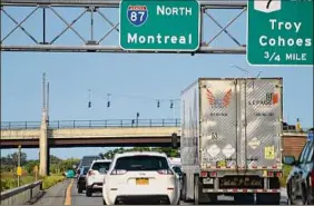  ?? Lori Van Buren / Times Union archive ?? American citizens and permanent residents should be able to cross the border into Canada in about a month if they are fully vaccinated.