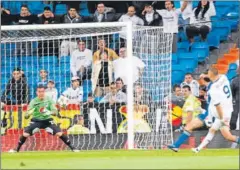  ??  ?? 8- 0 AL MILLONARIO­S. Benzema cerró así la goleada al Millonario­s.