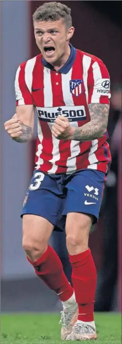 ??  ?? Kieran Trippier celebra un gol del Atlético contra el Valladolid.
