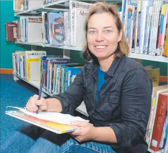  ??  ?? Alice Springs author Jo Dutton has written an intelligen­t romance novel with From Alice With Love
