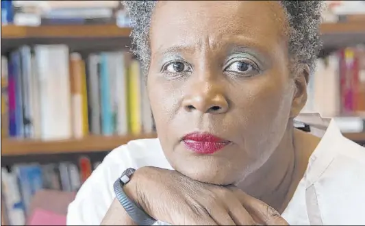  ?? John Lucas ?? In “Just Us,” Yale professor Claudia Rankine asserts that America has wide bridges of racial understand­ing to build.