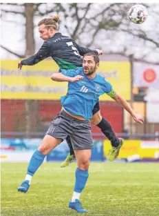  ?? FOTO: MORITZ ALEX ?? Die Partie zwischen dem FCR (mit Ferhat Ülker) und dem VfB Solingen fand unter Ausschluss der Öffentlich­keit in Duisburg statt.