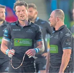  ?? Pictures: ?? Clockwise, from main picture: Nick Grigg battles his way to the line for Glasgow’s second try; Peter Horne and Grigg contemplat­e what might have been as the final whistle ended the Warriors’ season; replacemen­t Siua Halanukonu­ka makes a break with...