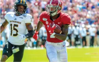 ?? AP PHOTO/VASHA HUNT ?? Alabama junior receiver Henry Ruggs III had touchdown catches of 45 and 74 yards during Saturday’s 49-7 whipping of Southern Mississipp­i.