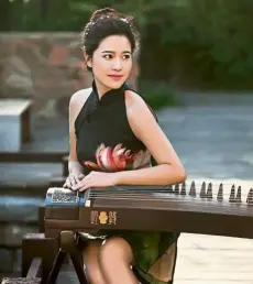  ??  ?? Sara Heng, a Malaysian guzheng musician, is part of the Spectrum series at DPac on Sept 9.