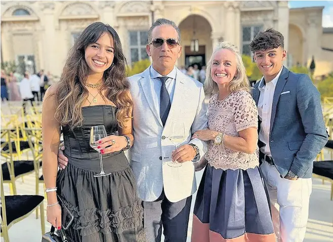  ?? ?? Grace O’malleykuma­r, far left, a victim of a stabbing attack in Nottingham, with her family