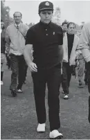  ??  ?? Golf legend Gary Player in his traditiona­l black attire in 1969.