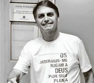  ?? Reprodução/twitter ?? O candidato do PSL Jair Bolsonaro ao sair do hospital no último sábado; capitão reformado deixou o Exército após atos de indiscipli­na, que gerou desconfian­ça