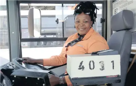  ?? Paulette Jakophi ?? THABILE Zwane drives the Bram Fishervill­e to Dobsonvill­e route for Putco. |